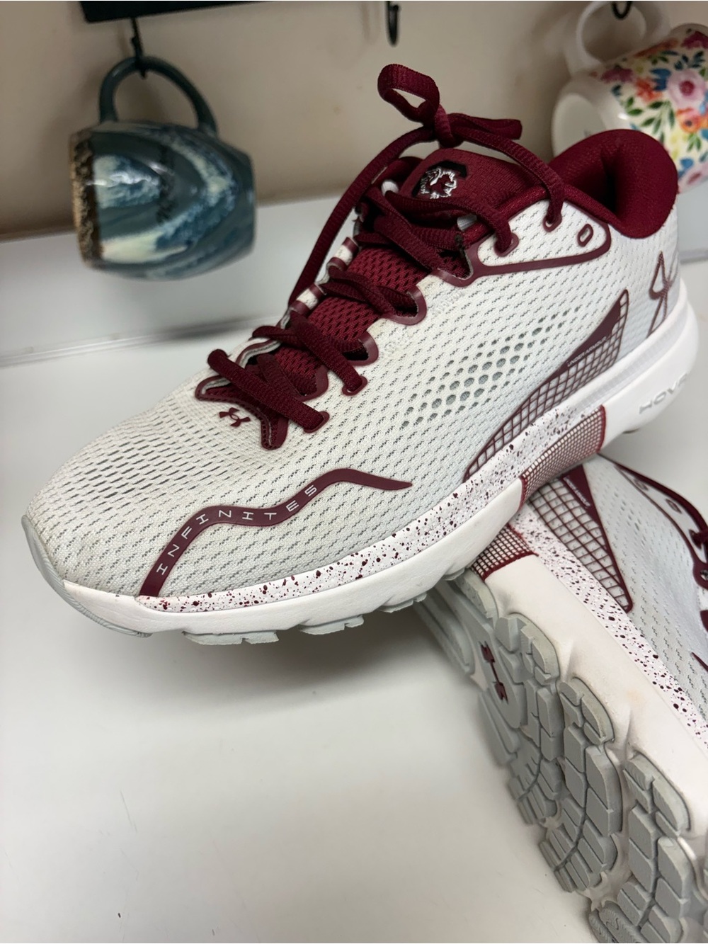 Men’s size 9 under armour gamecock shoes been used once excellent condition